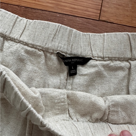 Banana Republic Factory | Linen Blend Pull On Shorts | Size Large - Picture 4 of 6